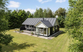 Lovely Home In Vemb With Wifi